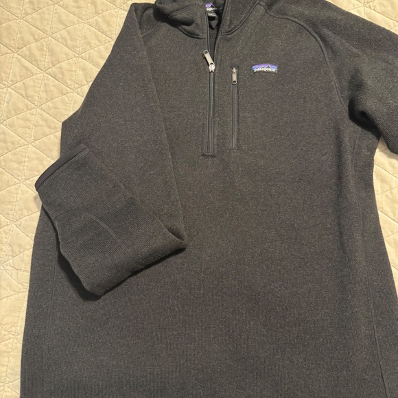 Men’s pull over - Picture 2 of 2